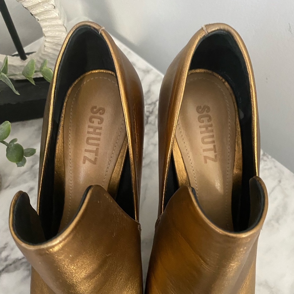 SCHUTZ - Picture 3 of 5